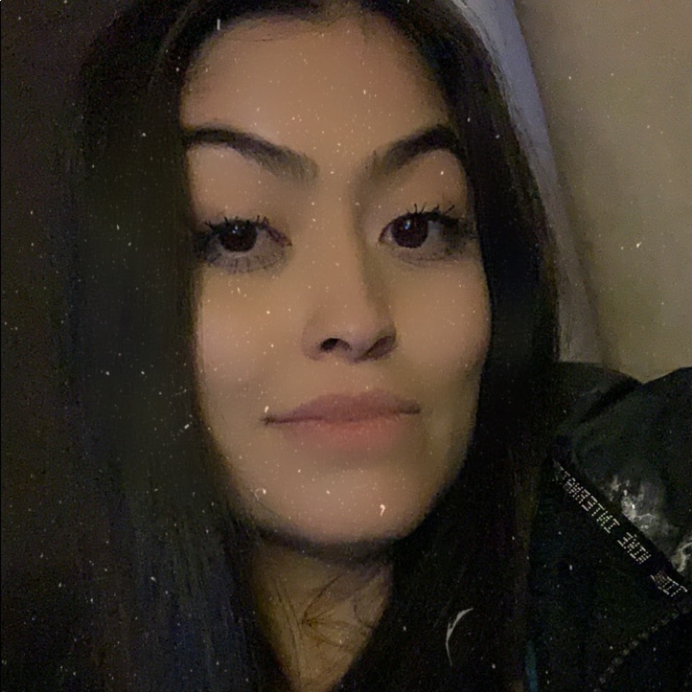 Meet your Posher, Celina